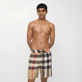 Boxer mare Burberry Check