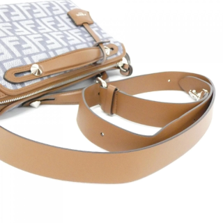 Fendi By The Way Soft Medium 8bl155 aut4 f1sxp