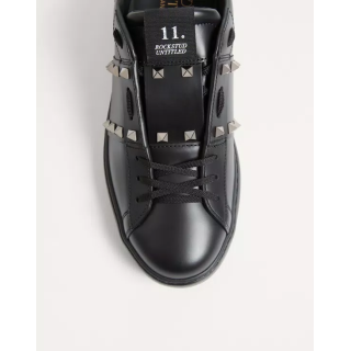 scarpa valentino garavani borchie